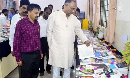 Libraries-in-district-hospi