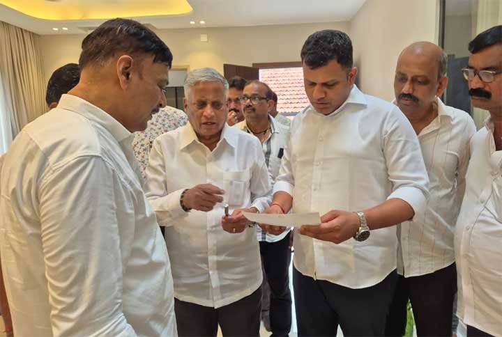 V-Somanna-at-Rajesh-Naik