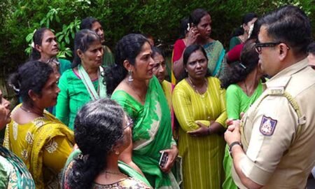 Green-Saree-woman